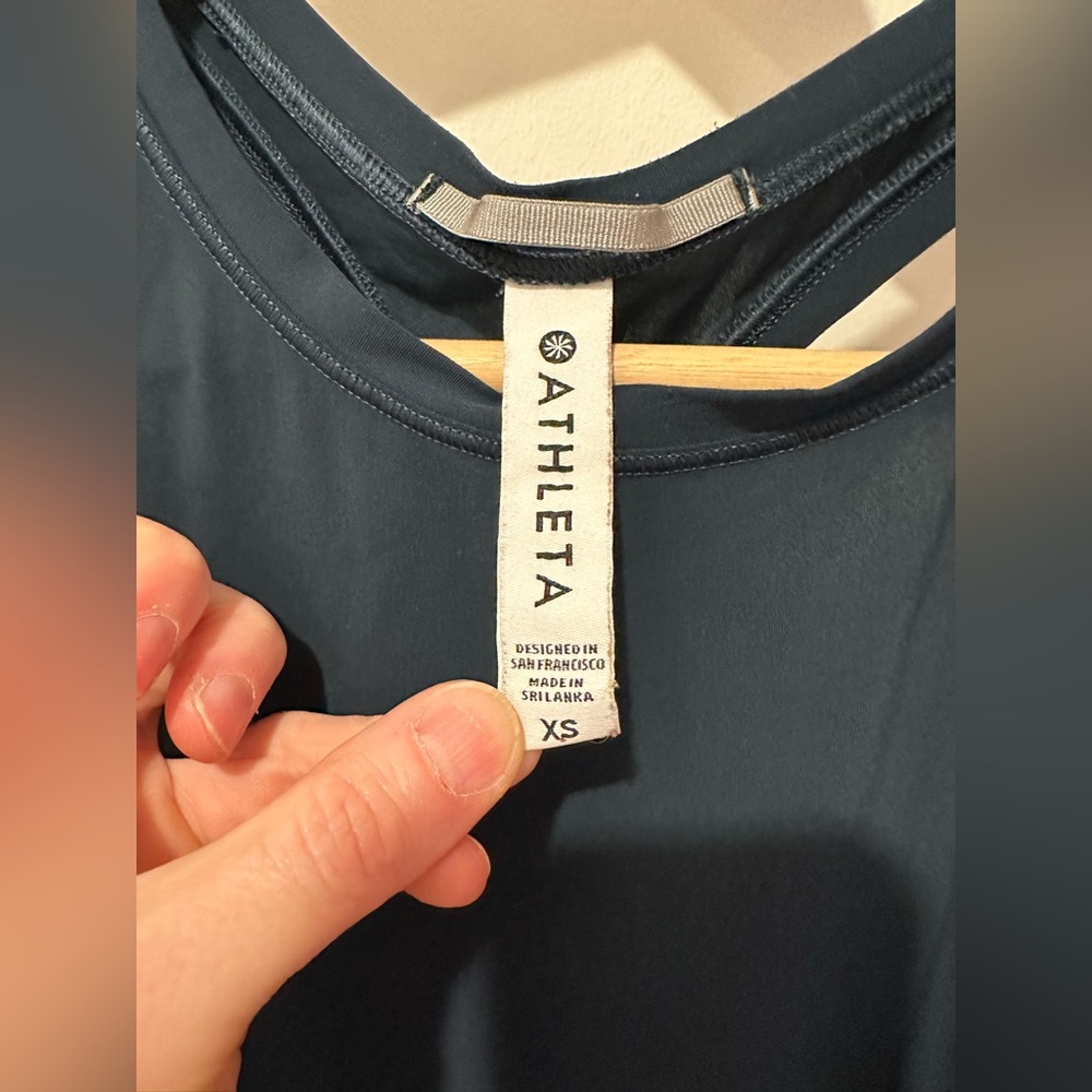 Athleta Green Razorback Tank - Picture 3 of 3